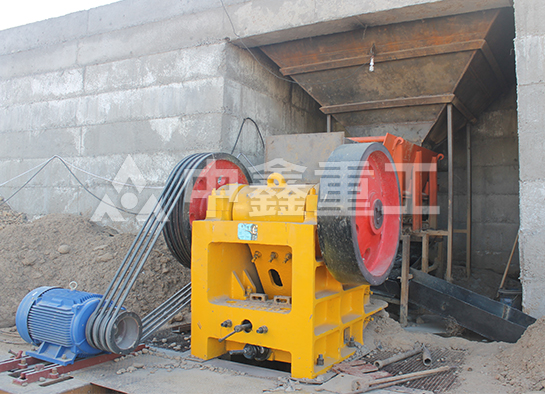 颚式破碎机 颚式破碎机